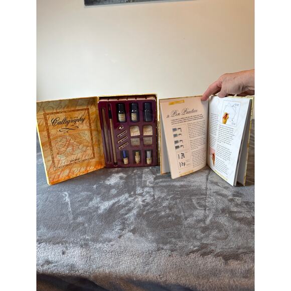 The Art of Calligraphy supplies & Book - Unused new in box - Picture 4 of 8